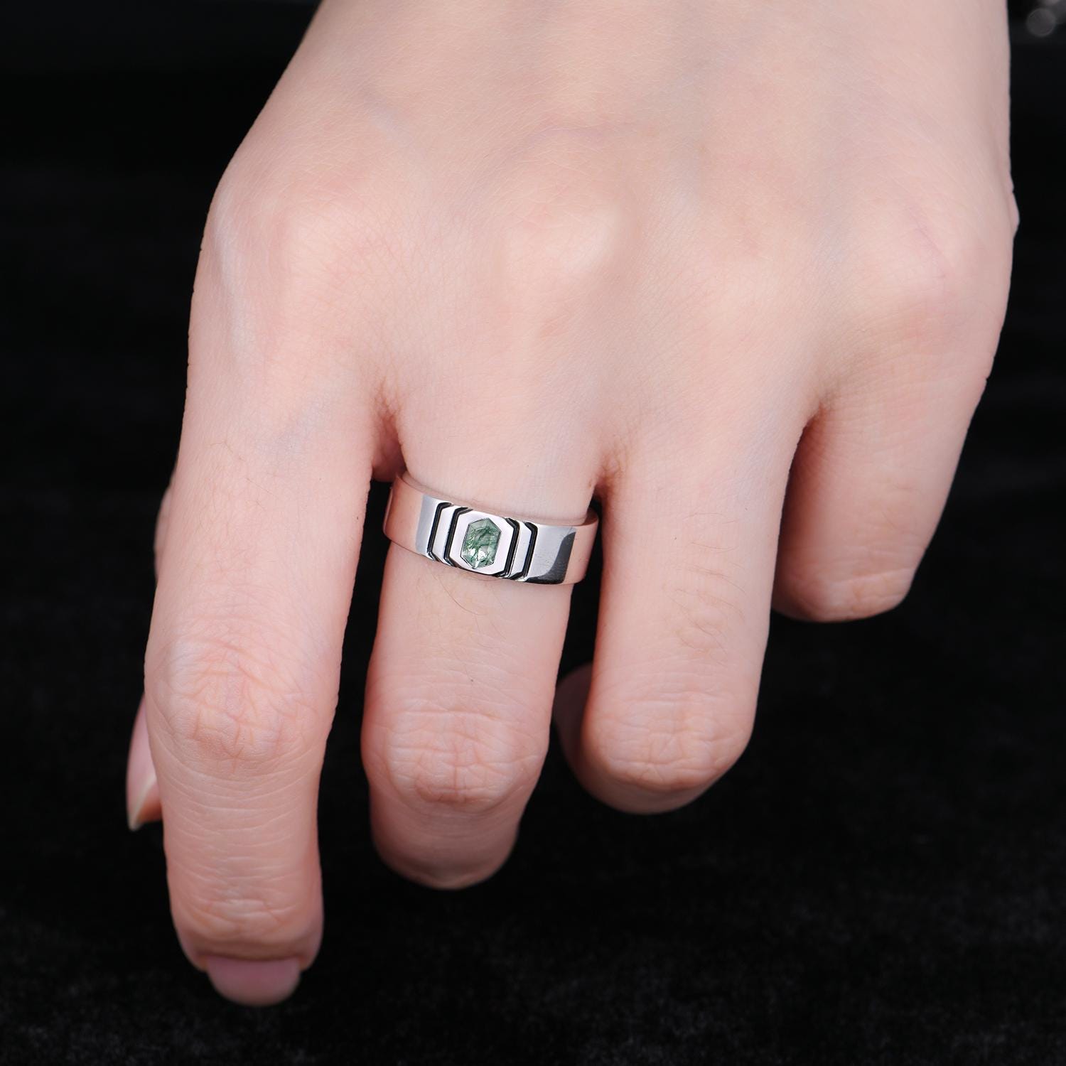 Hexagon cut Moss Agate Wedding Band Mens Wedding Band 6mm Green Agate Men's Ring Unique Mens Engagement Ring Band Retro Vintage Ring