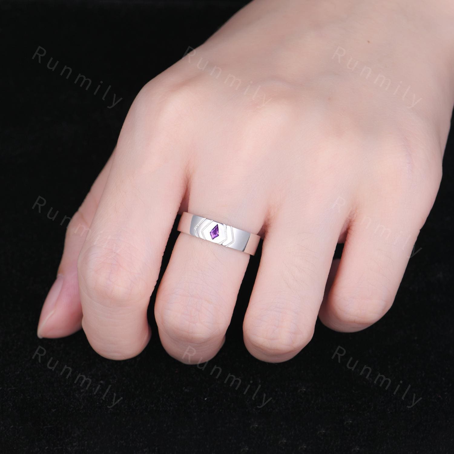 Retro Vintage Amethyst Wedding Band Mens Wedding Band 5mm Amethyst Men's Ring Unique Mens Engagement Ring Band  Kite cut Ring For Husband