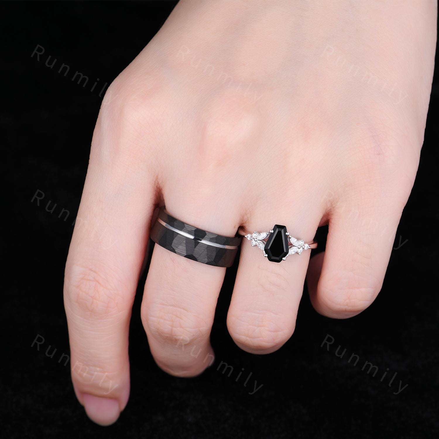 Coffin cut Black Onyx Couples Ring Vintage Matching Ring Set His and Hers Wedding Band Promise Ring For Men For Women Natural Black Gemstone