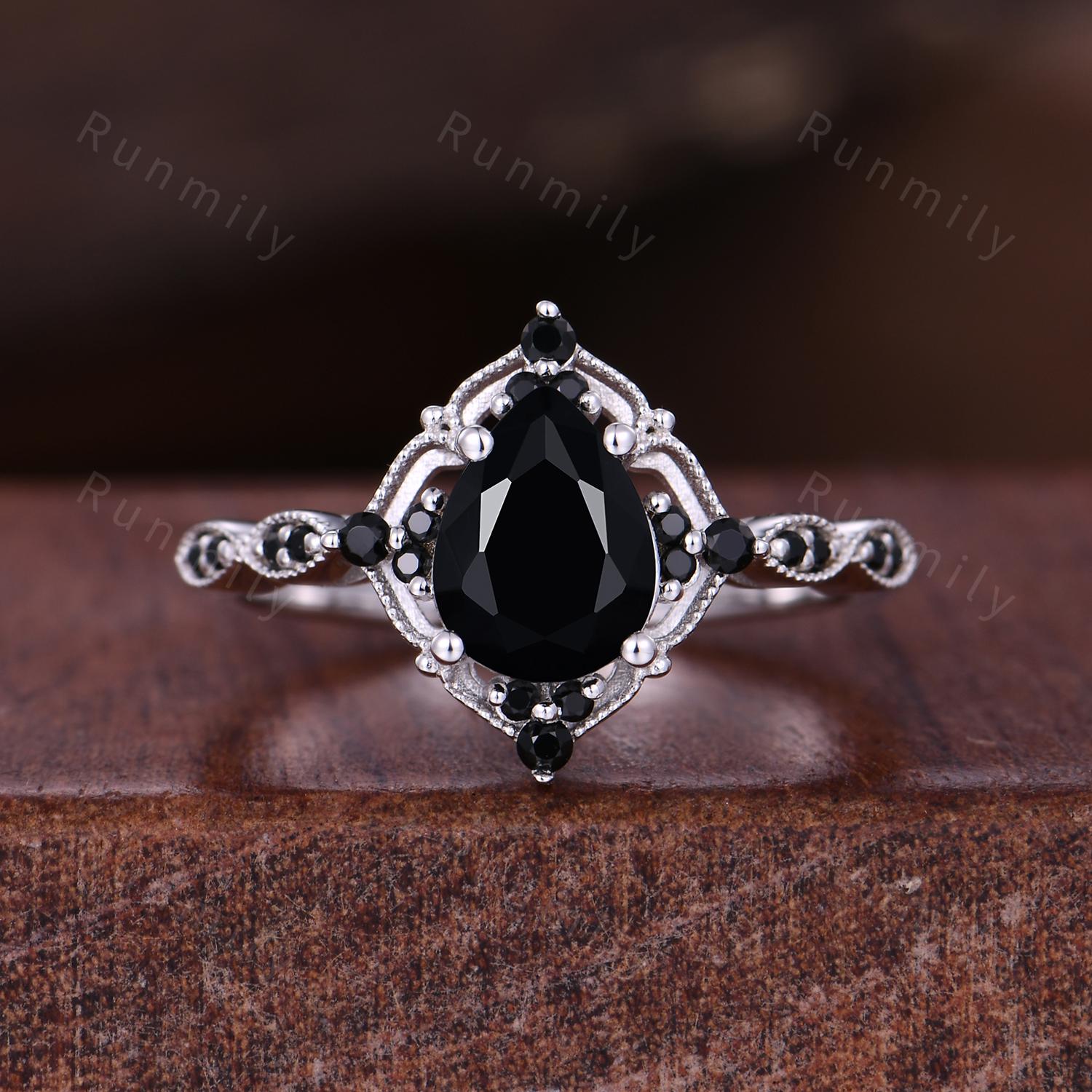 Vintage Black Onyx Couples Ring Vintage Matching Ring Set His And Hers Wedding Band Promise Ring For Men For Women Pear Natural Black Gem