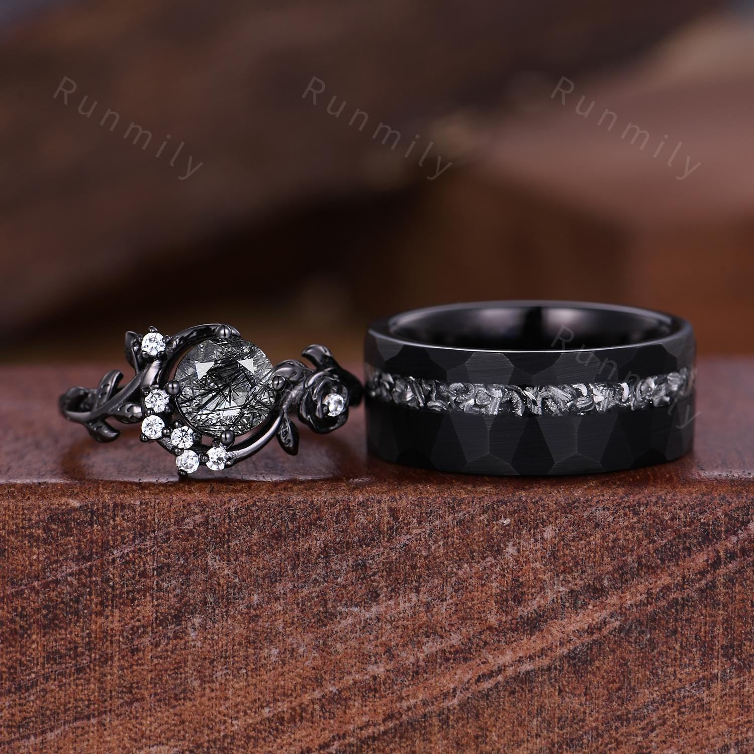 Crescent black rutilated quartz couples ring gothic black gold His and Hers wedding band Mens hammered band unique matching promise ring set