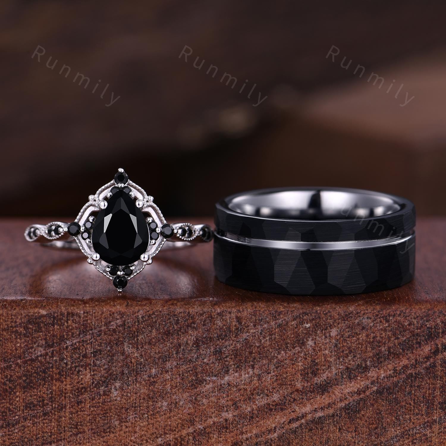 Vintage Black Onyx Couples Ring Vintage Matching Ring Set His And Hers Wedding Band Promise Ring For Men For Women Pear Natural Black Gem