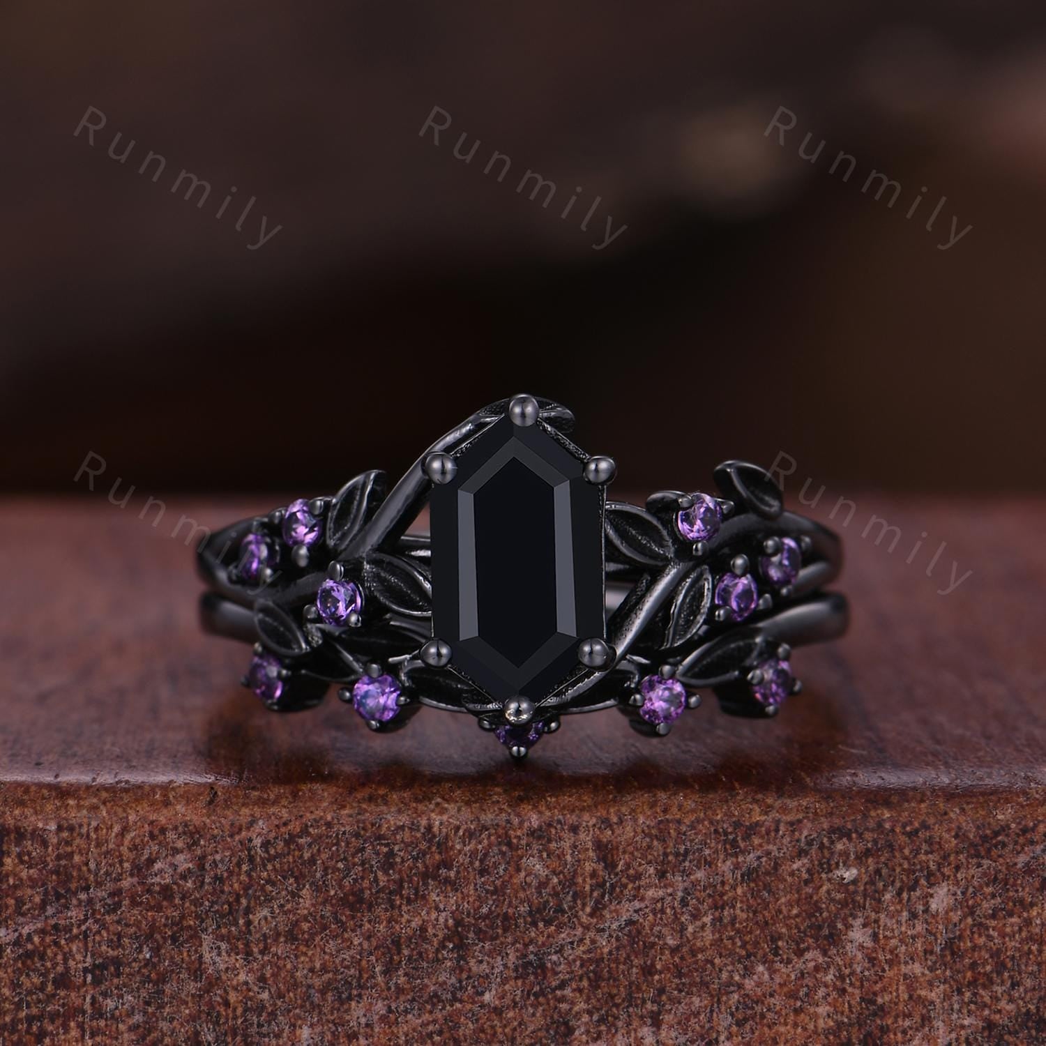 Purple Nebula Ring, Black Onyx Amethyst Engagement Ring Set, Black Gold His And Hers Wedding Band, Gothic Couples Ring, Nature Inspired Ring