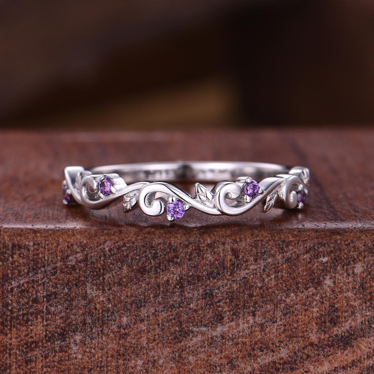 2pcs Couple Rings Set Inspired Leaf Amethyst Engagement Ring For Women Vintage Leaf Wedding Band For Men Unique Wedding Anniversary Ring Set