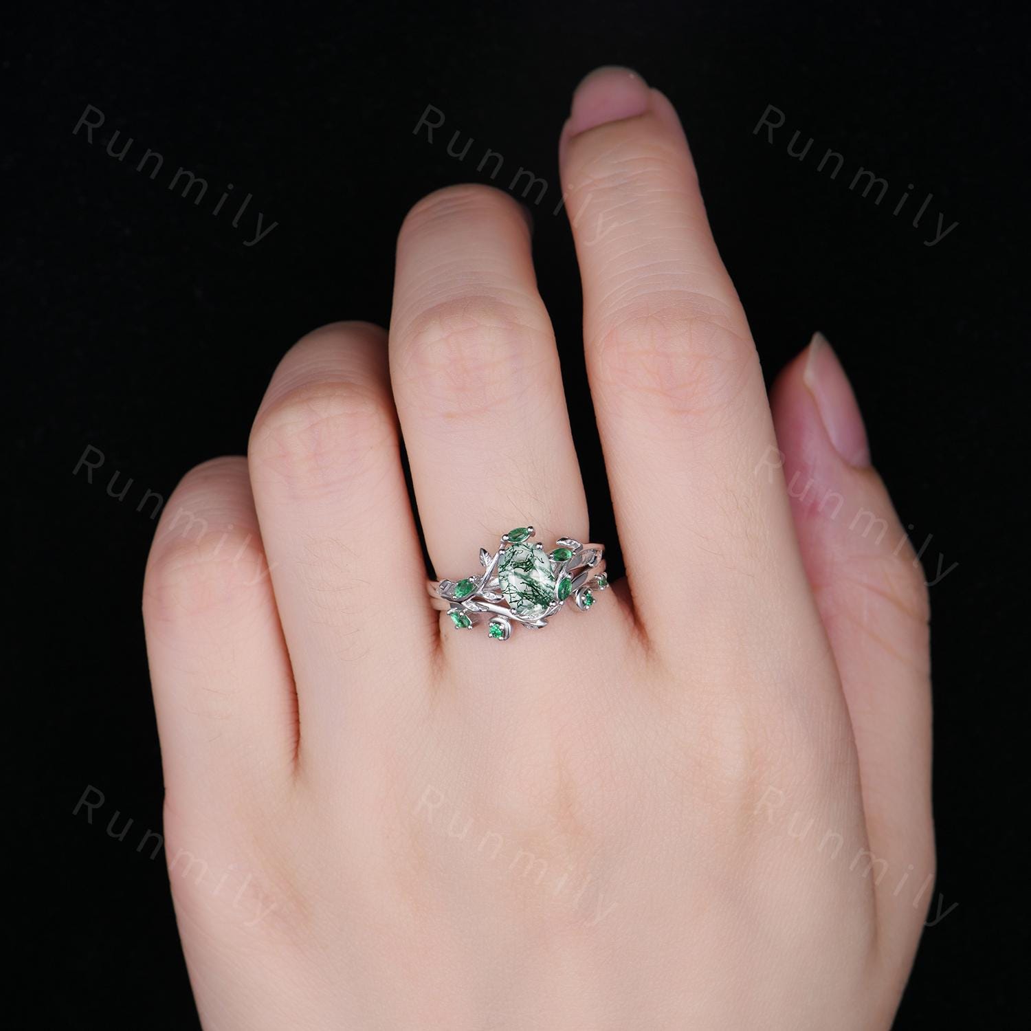 Moss Agate Emerald Engagement ring set Curved Leaf Emerald Stacking Wedding Band Oval cut Branch Ring Green Stones Bridal Promise Rings
