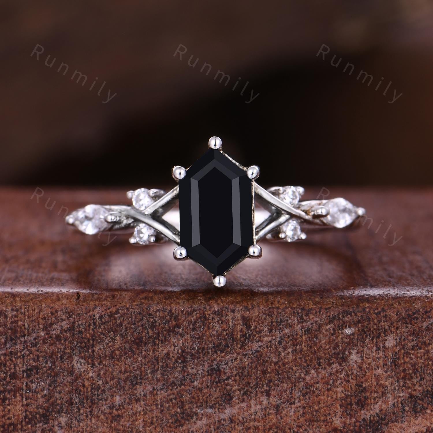 Oval cut Black Onyx Couples Ring White Gold Matching Ring Set His and Hers Wedding Band Promise Ring For Men For Women Black Gemstone Ring