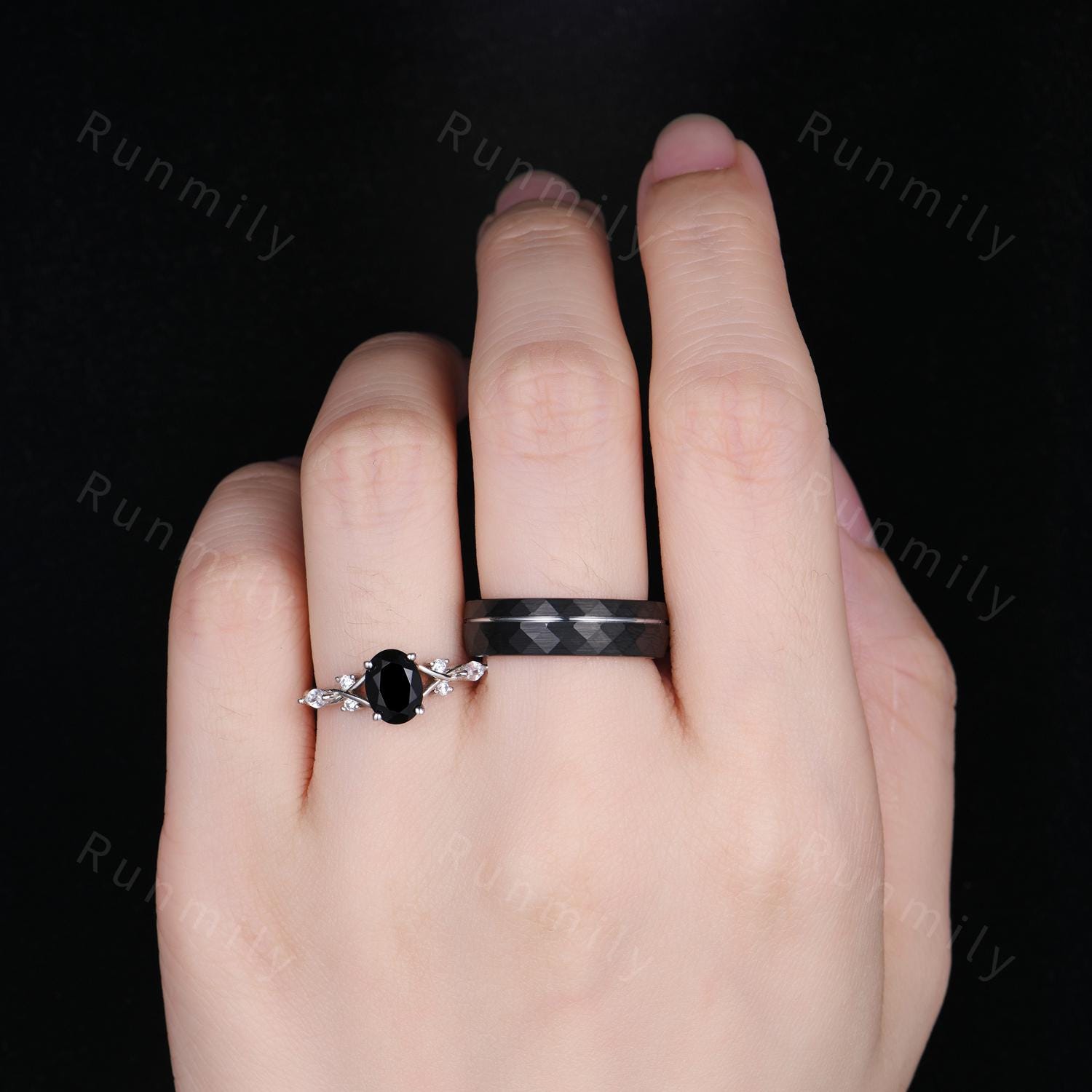 Oval cut Black Onyx Couples Ring White Gold Matching Ring Set His and Hers Wedding Band Promise Ring For Men For Women Black Gemstone Ring
