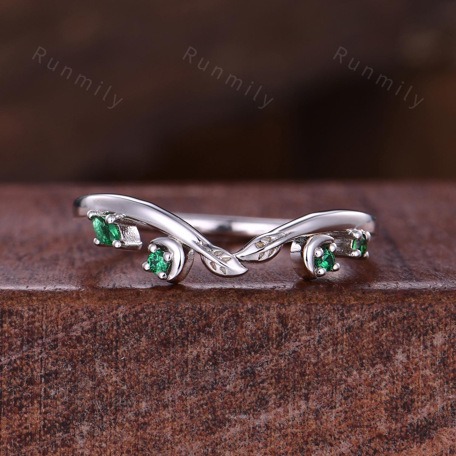 Moss Agate Emerald Engagement ring set Curved Leaf Emerald Stacking Wedding Band Oval cut Branch Ring Green Stones Bridal Promise Rings