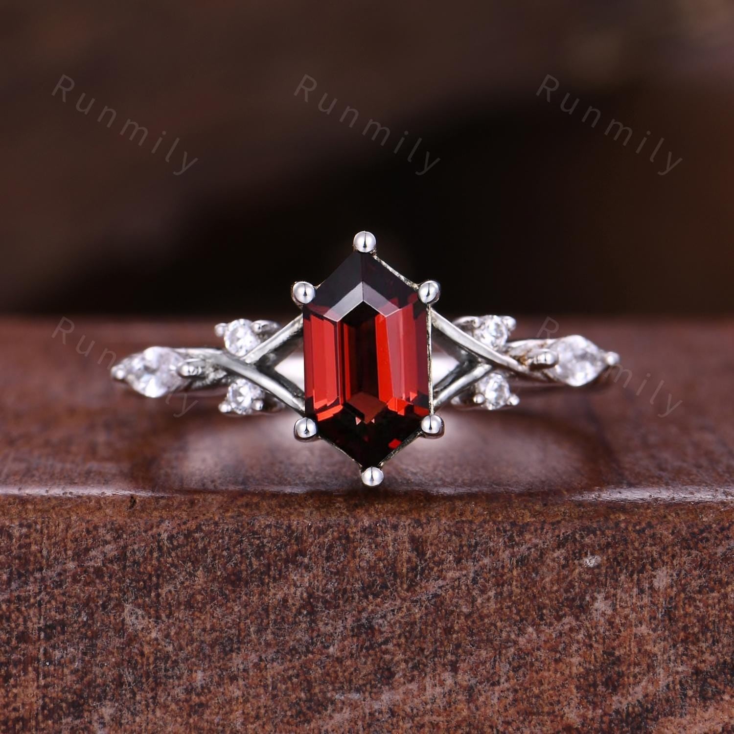 Red Garnet Couples Ring White Gold Matching Ring Set Unique His and Hers Wedding Band Promise Rings For Men For Women Natural Garnet Ring