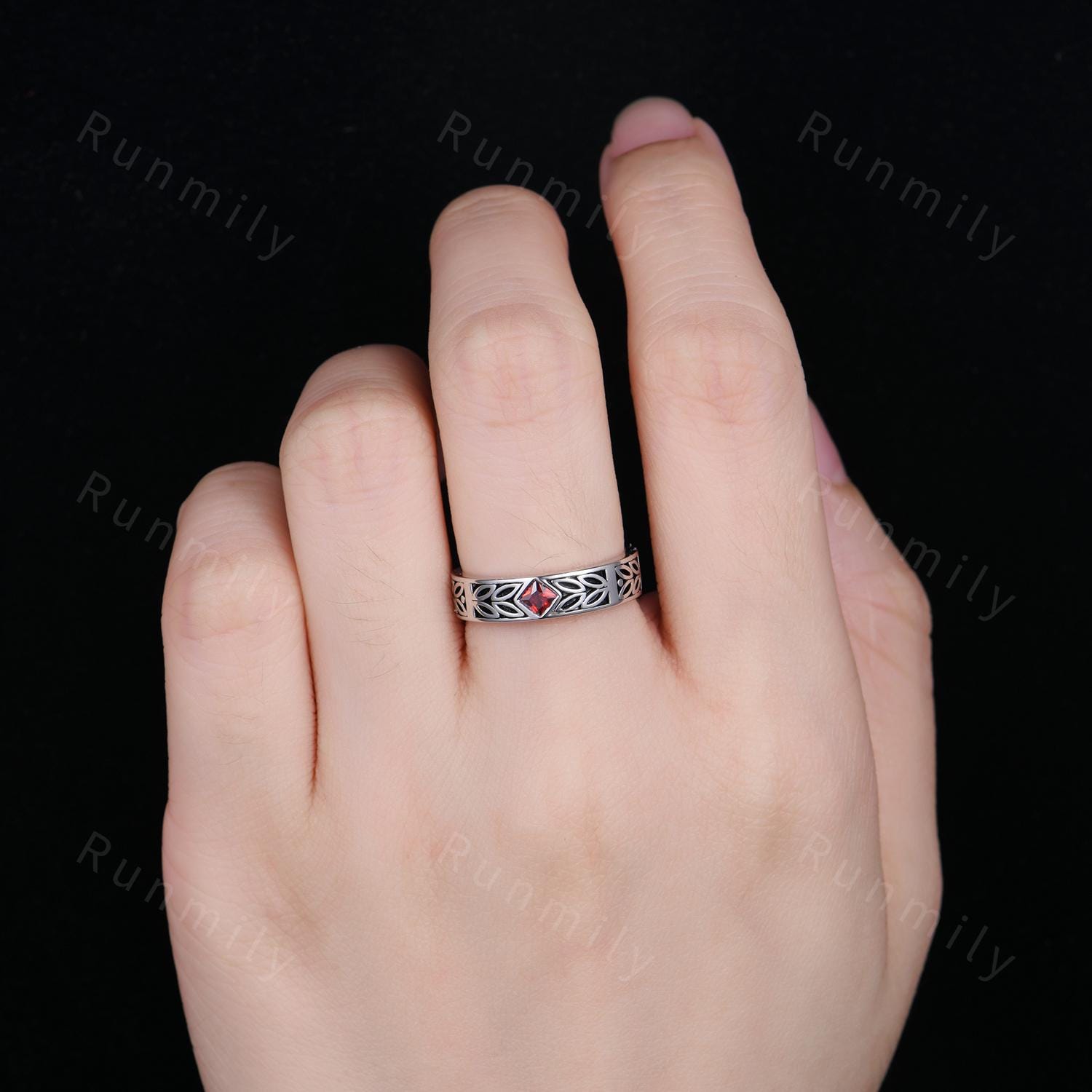 Princess Cut Garnet Mens Wedding Band Art Deco Leaf Design Mens Band 5mm Silver Black Ring Unique Nature Inspired Stacking Band Retro Ring