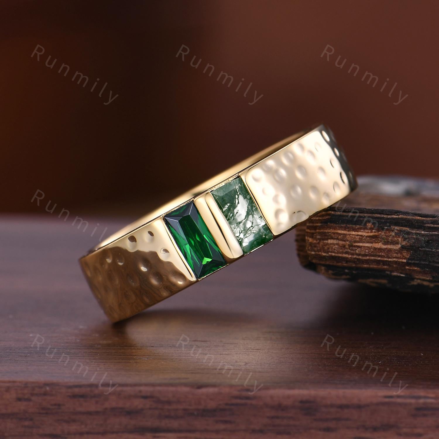 Moss Agate Emerald Mens Wedding Band Mens Yellow Gold Band Baguette Green Agate Men's Ring Unique Hammered Stacking Ring Retro Vintage Band