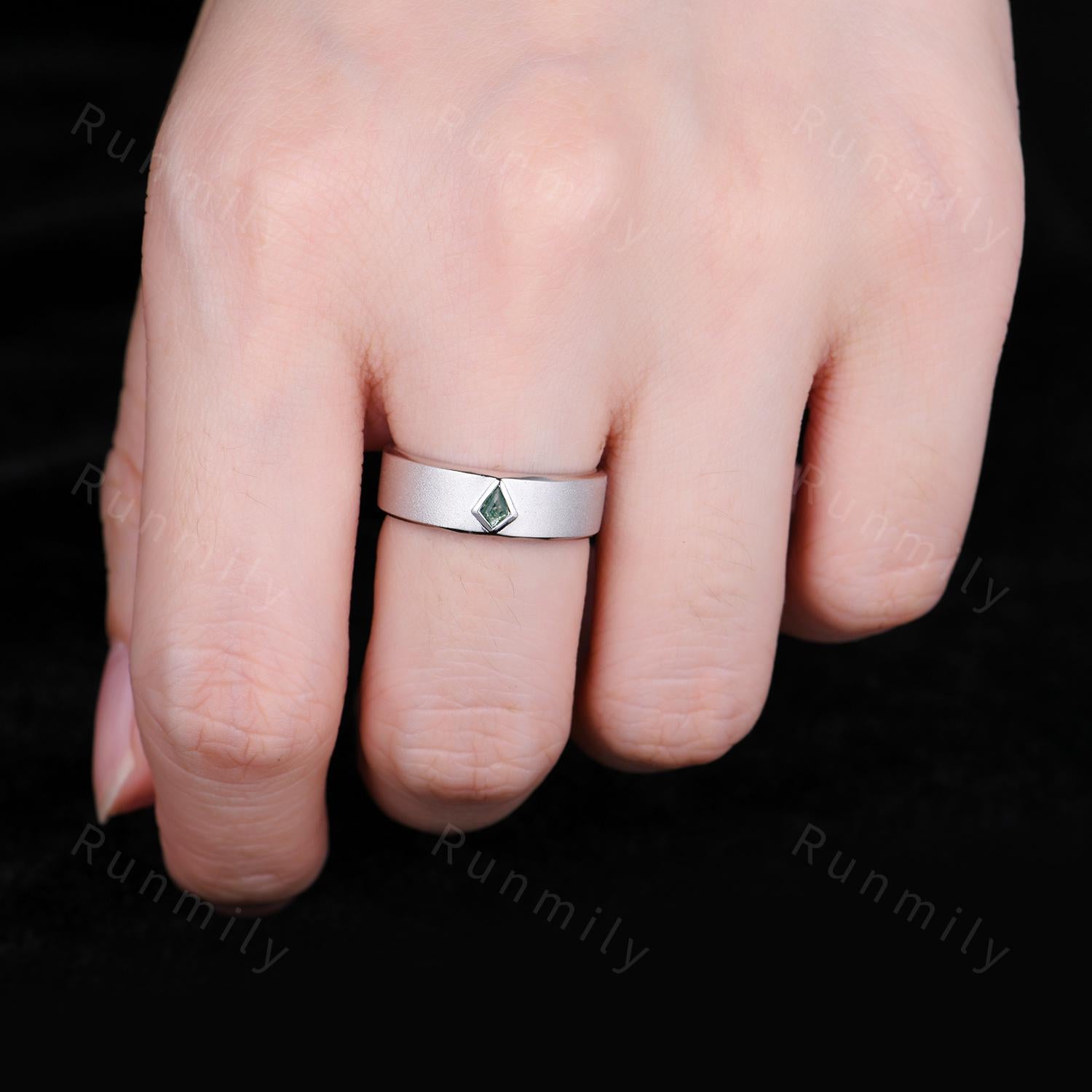 Kite cut Moss Agate Wedding Band Unique Mens Wedding Band 5mm Sandblasted Men's Ring Plain Mens Engagement Ring Band Retro Vintage Ring