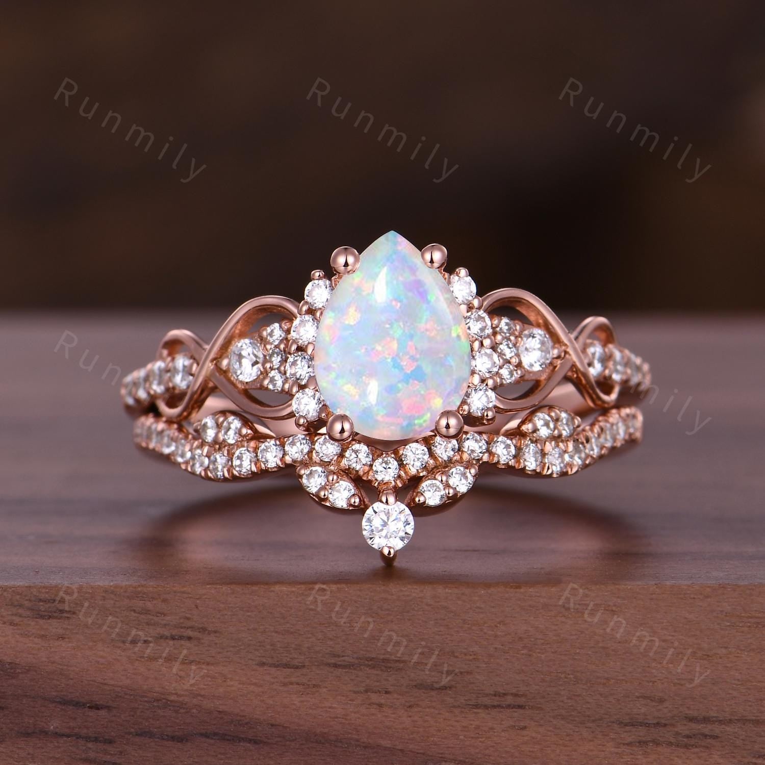 Pear Cut Moss Agate Engagement Ring Set Unique Rose Gold Bridal Ring Set Moissanite Cluster Wedding Curved Stacking Band Promise ring set