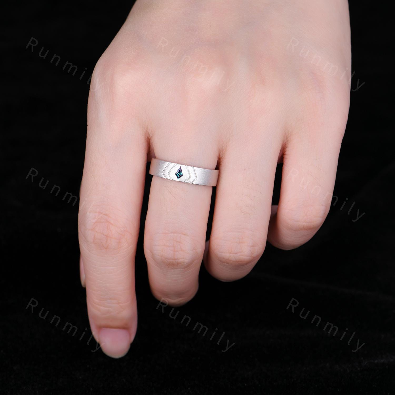 5mm Alexandrite Sandblasted Wedding Ring, Mens Kite Cut Alexandrite Band, Unique Engagement Ring Band For Him, Mens Wedding Band, His Ring